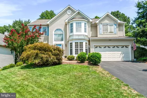 2884 Nicely Ct, Dumfries, VA 22026