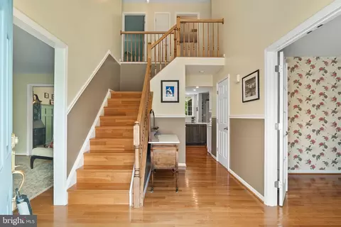 Entry Way - 2884 Nicely Ct, Dumfries, VA 22026 photo 3 of 5