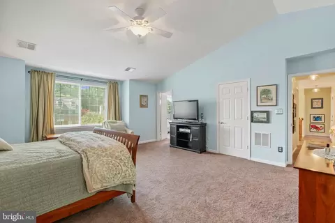 Bedroom - 2884 Nicely Ct, Dumfries, VA 22026 photo 3 of 10