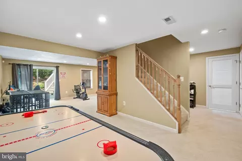Entry Way - 2884 Nicely Ct, Dumfries, VA 22026 photo 4 of 5