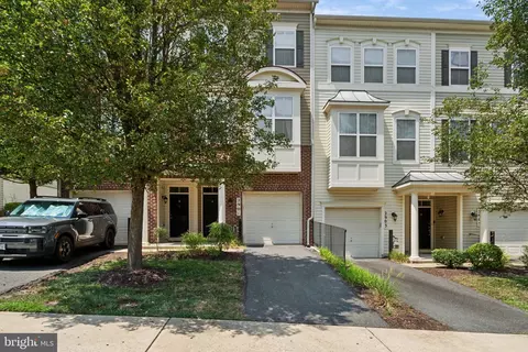 2901 Chinkapin Oak Ln, Woodbridge, VA 22191