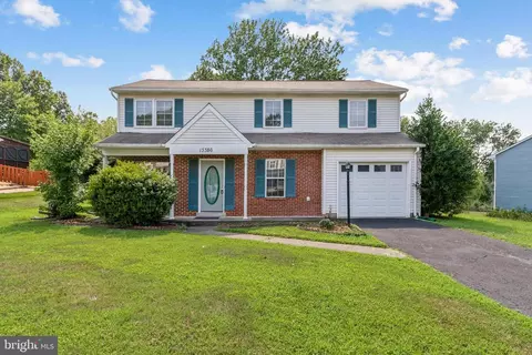 13386 Packard Dr, Woodbridge, VA 22193