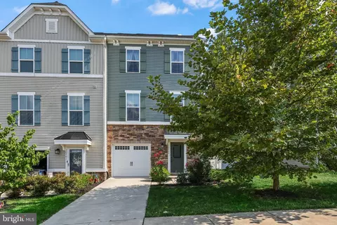 10703 Hinton Way, Manassas, VA 20112