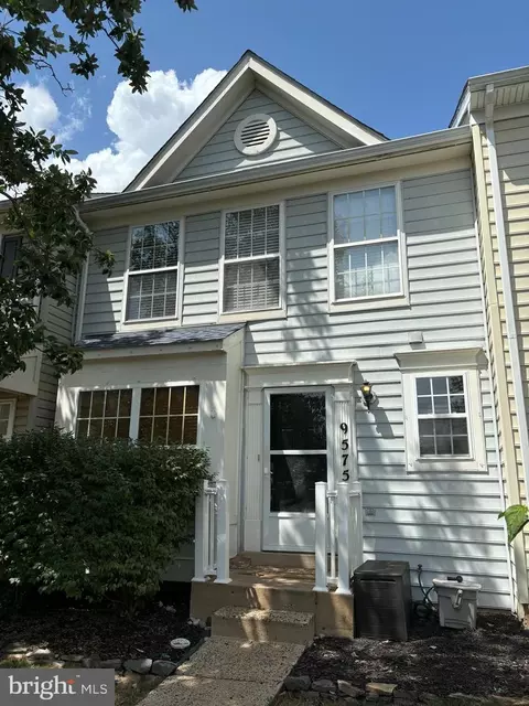 9575 Scales Pl, Bristow, VA 20136