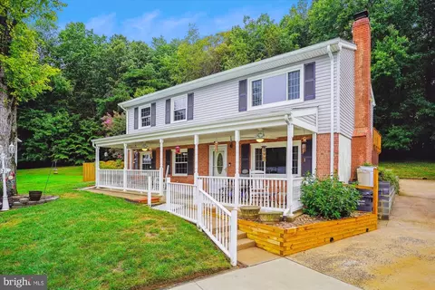 5021 Linfield Dr, Woodbridge, VA 22193