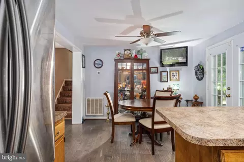 18332 Cato Ct, Triangle, VA 22172 photo 13