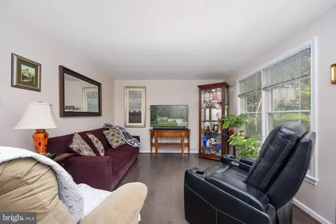 18332 Cato Ct, Triangle, VA 22172 photo 6
