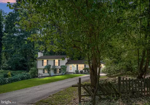 18332 Cato Ct, Triangle, VA 22172 photo 3