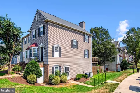 16223 Taconic Cir, Dumfries, VA 22025