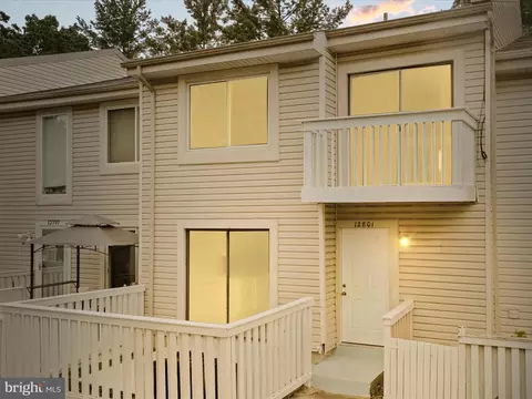 12801 Cara Dr, Woodbridge, VA 22192