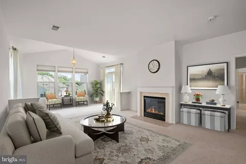 Living - 16149 Dancing Leaf Pl, Dumfries, VA 22025 photo 8 of 9