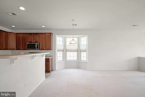 Living - 16149 Dancing Leaf Pl, Dumfries, VA 22025 photo 4 of 9