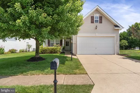 16149 Dancing Leaf Pl, Dumfries, VA 22025