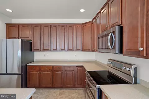 Kitchen - 16149 Dancing Leaf Pl, Dumfries, VA 22025 photo 1 of 3