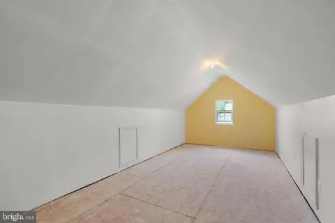 Entry Way - 16149 Dancing Leaf Pl, Dumfries, VA 22025 photo 2 of 2