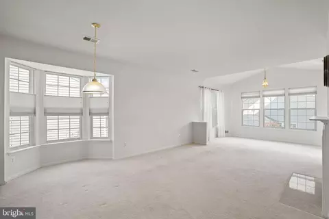 Living - 16149 Dancing Leaf Pl, Dumfries, VA 22025 photo 5 of 9
