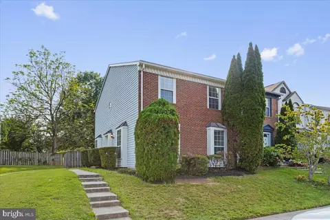 6109 Trident Ln, Woodbridge, VA 22193