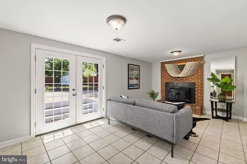 9811 Lomond Dr, Manassas, VA 20109 photo 26