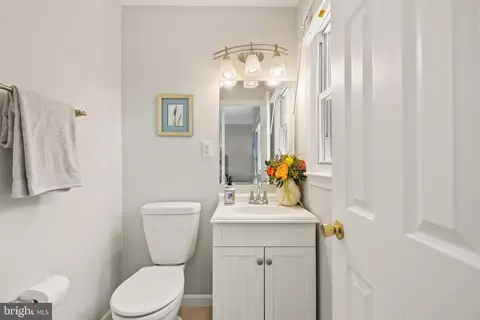 9811 Lomond Dr, Manassas, VA 20109 photo 17