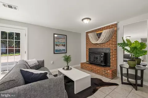9811 Lomond Dr, Manassas, VA 20109 photo 27