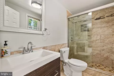 9811 Lomond Dr, Manassas, VA 20109 photo 35