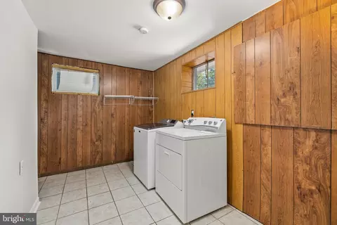 9811 Lomond Dr, Manassas, VA 20109 photo 36