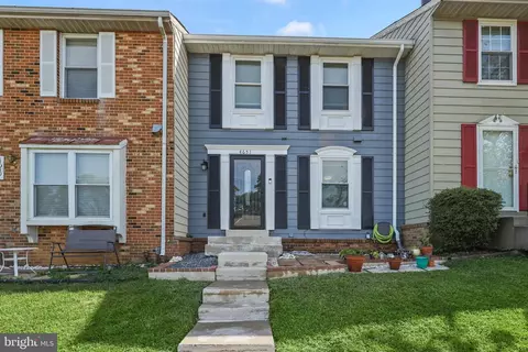 4651 Woodway Pl, Woodbridge, VA 22193