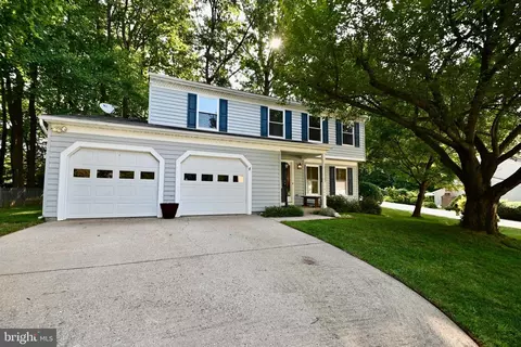 15044 Holleyside Dr, Dumfries, VA 22025