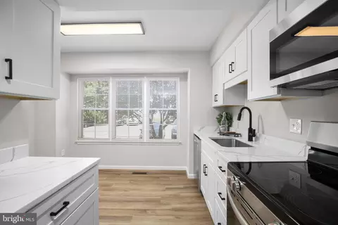 5249 Spring Branch Blvd, Dumfries, VA 22025 photo 6