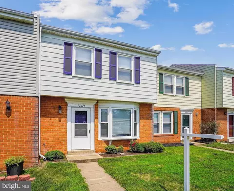 10674 Meadow Grove Ct, Manassas, VA 20109