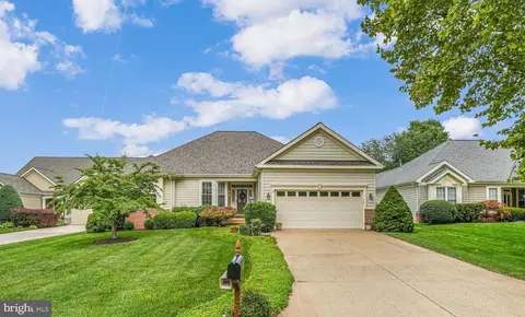 6717 Buglecall Pl, Gainesville, VA 20155