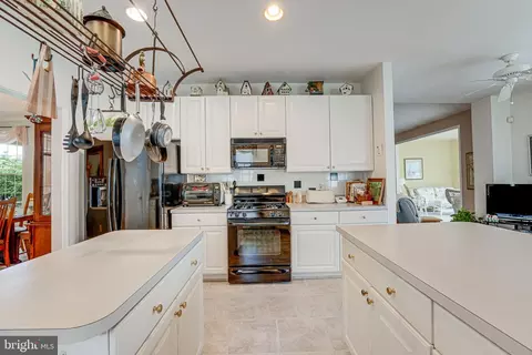 6717 Buglecall Pl, Gainesville, VA 20155 photo 16