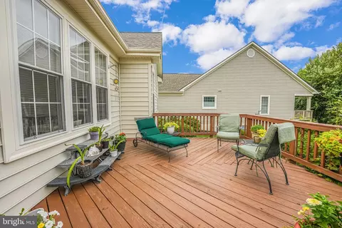 6717 Buglecall Pl, Gainesville, VA 20155 photo 4