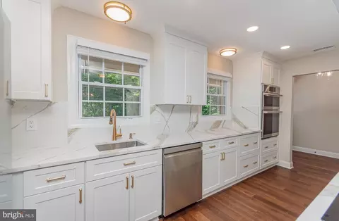 Kitchen - 7821 Cerro Gordo, Gainesville, VA 20155 photo 1 of 5