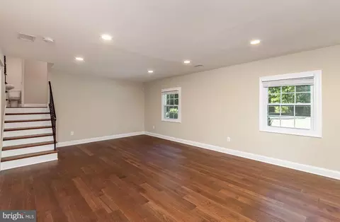 Living - 7821 Cerro Gordo, Gainesville, VA 20155 photo 7 of 7