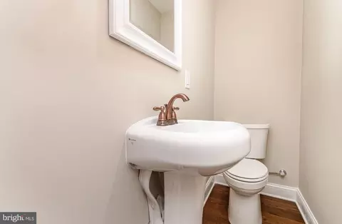 Entry Way - 7821 Cerro Gordo, Gainesville, VA 20155 photo 4 of 5