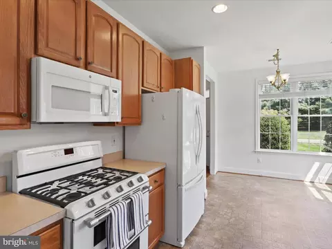 7014 Walnut Hill Dr, Gainesville, VA 20155 photo 15