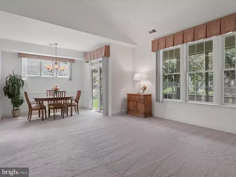 7014 Walnut Hill Dr, Gainesville, VA 20155 photo 11