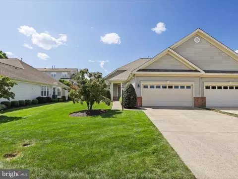 7014 Walnut Hill Dr, Gainesville, VA 20155 photo 2