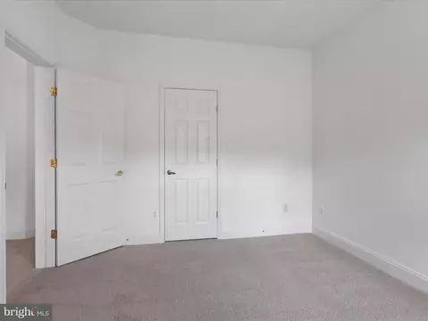 7014 Walnut Hill Dr, Gainesville, VA 20155 photo 28