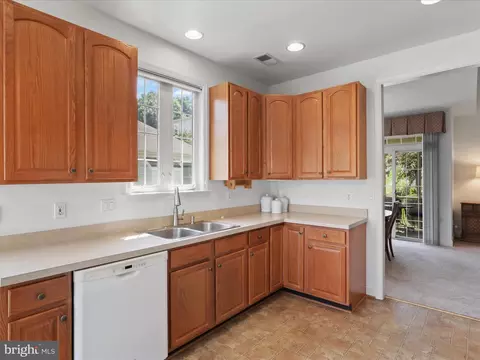 7014 Walnut Hill Dr, Gainesville, VA 20155 photo 17