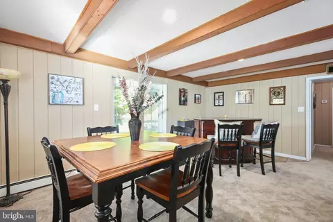 18412 Cedar Dr, Triangle, VA 22172 photo 14