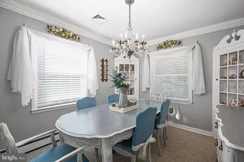 18412 Cedar Dr, Triangle, VA 22172 photo 20
