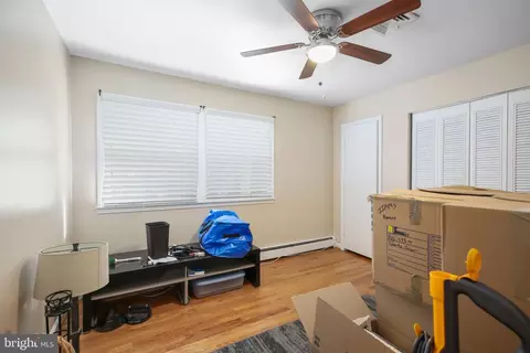 18412 Cedar Dr, Triangle, VA 22172 photo 25