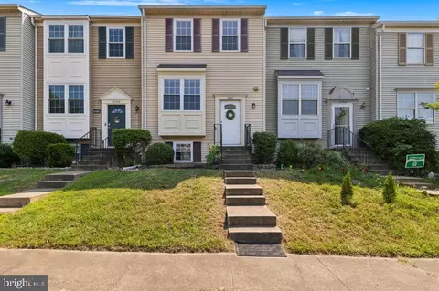15156 Wentwood Ln, Woodbridge, VA 22191