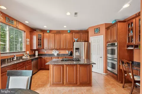 Kitchen - 3725 Katie Pl, Triangle, VA 22172 photo 1 of 5