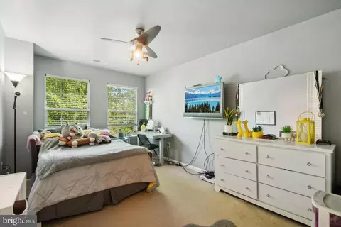 Bedroom - 3725 Katie Pl, Triangle, VA 22172 photo 4 of 10