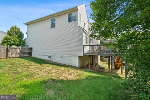 Exterior - 3725 Katie Pl, Triangle, VA 22172 photo 6 of 8