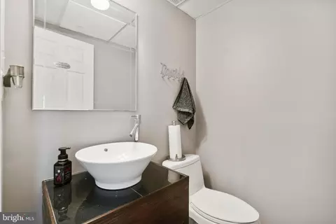 Bath - 3725 Katie Pl, Triangle, VA 22172 photo 3 of 3