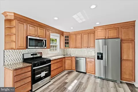 14810 Empire St, Woodbridge, VA 22193